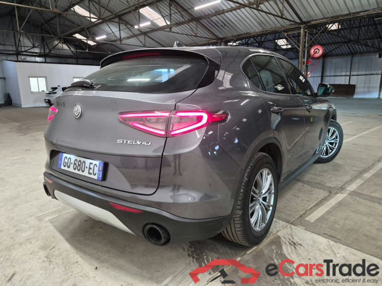 Alfa Romeo Stelvio Facelift 2.2d Aut. LED Virtual ACC Navi KeylessGo Camera Klima PDC ... #3