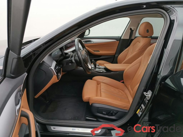 BMW 5 Reeks Touring 530e Auto 5d #3