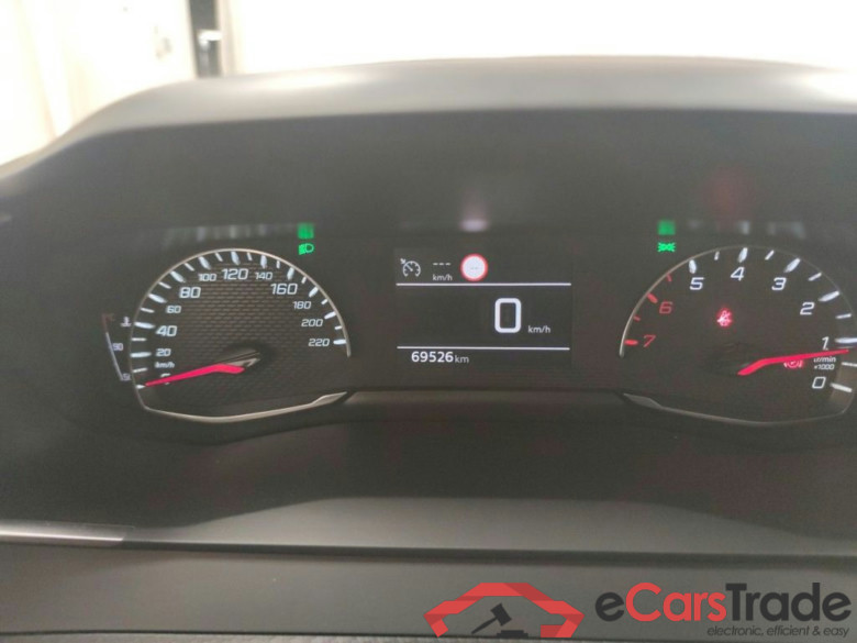 Peugeot 2008 1.2 Puretech 74KW S&S Active Pack 5d #6