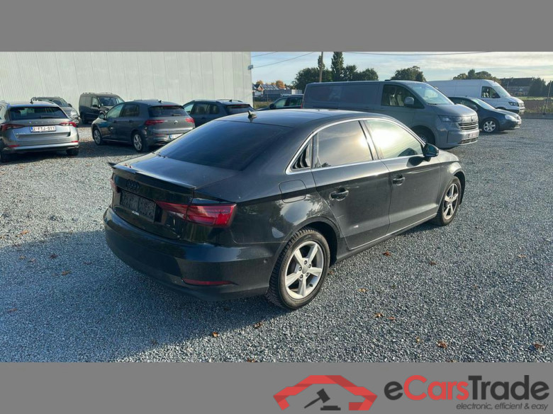 AUDI A3 Sedan Dsl 2.0 TDi S tronic #4