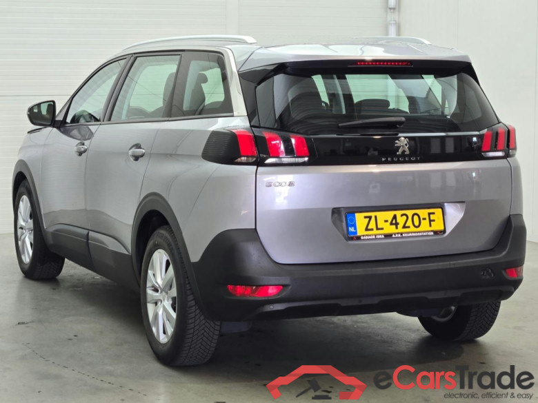 PEUGEOT 5008 1.2 PureTech Blue Lease Executive #3