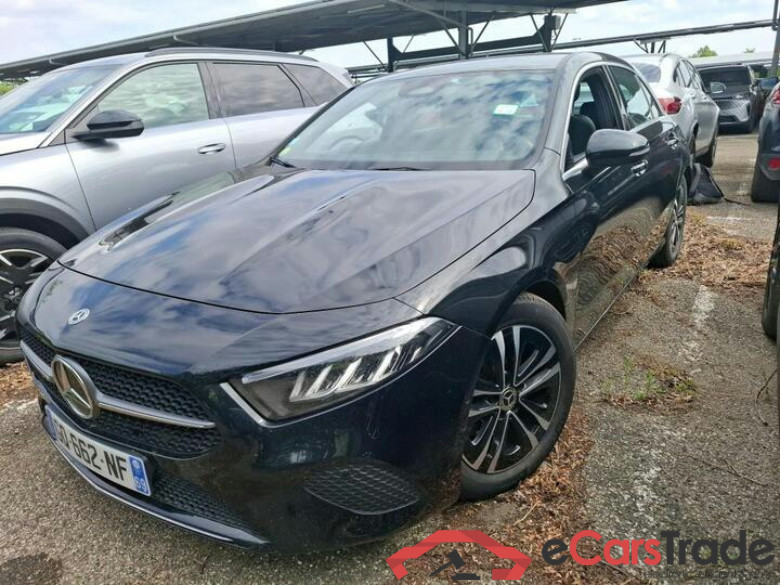 Mercedes A 180d Facelift Progressive Aut. LED Widescreen Navi 1/2 Sport-Leather KeylessGo Camera Klima PDC ...