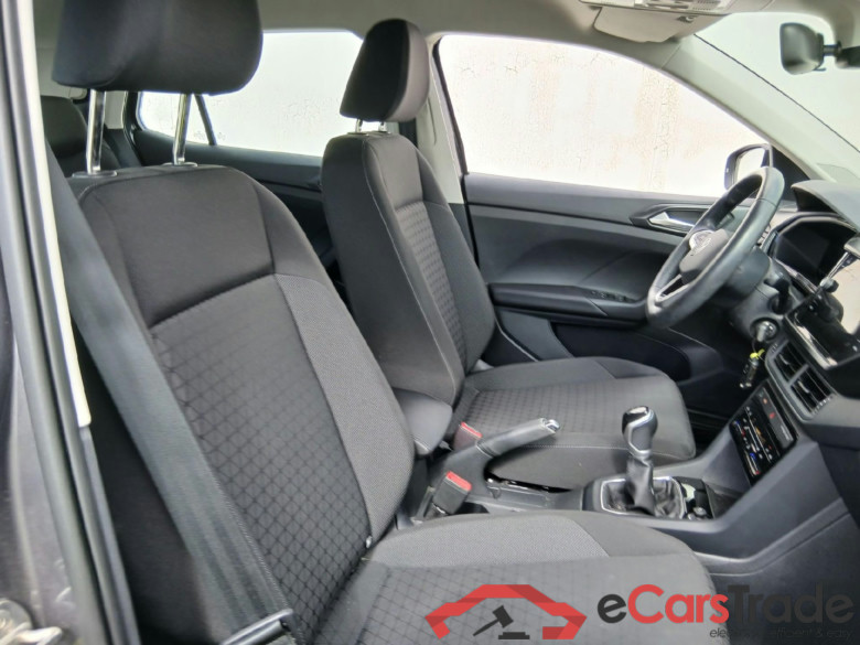 VOLKSWAGEN T-Cross / 2018 / 5P / todoterreno Advance 1.0 TSI 70kW (95CV) (AC2) #6