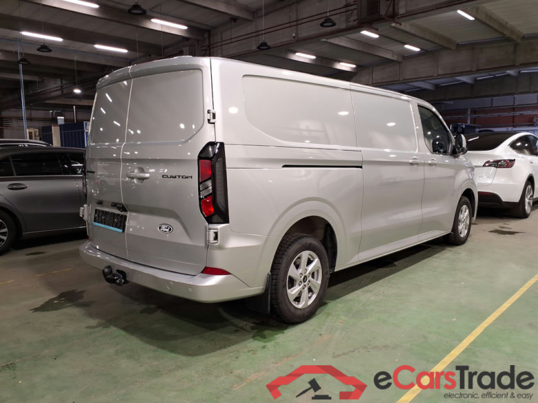 FORD TRANSIT CUSTOM 2.0TD 170PS LIMITED FWD 320 LWB AUTO #4