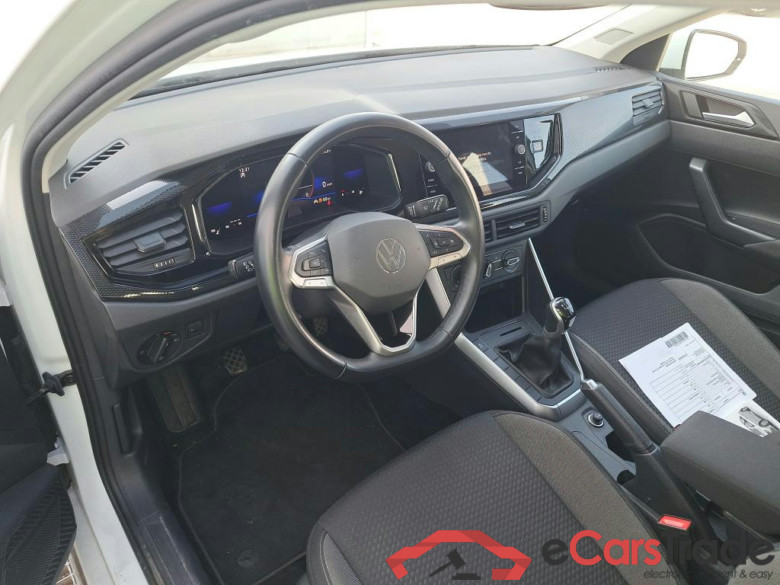 VOLKSWAGEN Polo / 2021 / 5P / berlina con portón Life 1.0 TSI 70kW (95CV) #3