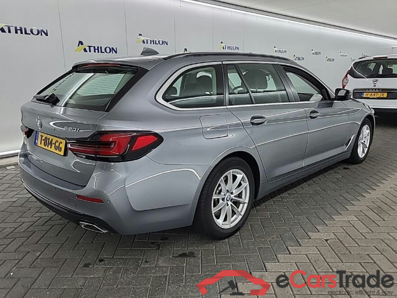 BMW 5-serie Touring 520iA Business Edition Plus 5D 135kW #3