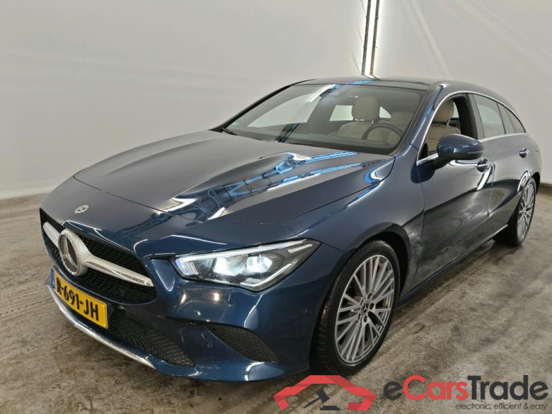 Mercedes-Benz CLA Shooting Brake CLA 200 DCT Bus. Solution Luxury 5d + Pano