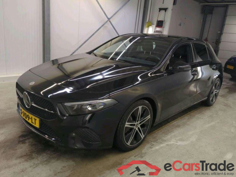 MERCEDES-BENZ A-klasse 180 Luxury Line #1