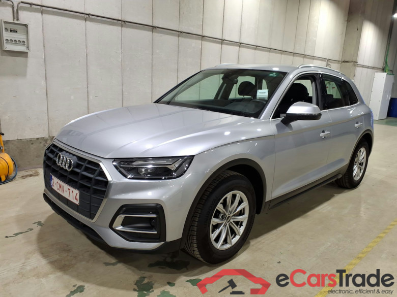 AUDI Q5 2.0 35 TDI S TRONIC BUS. ED. ATTRACTION