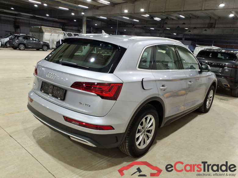 AUDI Q5 2.0 35 TDI S TRONIC BUS. ED. ATTRACTION #4