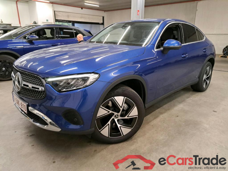 MERCEDES - MER GLC COUPE 300 e 4MATIC 313PK DCT  Luxury Line & Trailer Hook With ESP  * HYBRID *