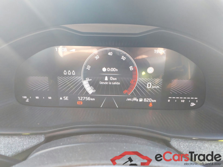 SKODA Kamiq 1.0 TSI 85 kW (115 CV) Manual 6 vel. Selection(Winterpack) #4