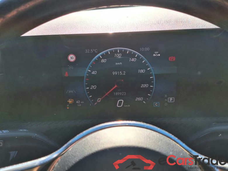 MERCEDES-BENZ CLA SHOOTING BRAKE / 2019 / 5P / STATION WAGON CLA 180 D AUTOMATIC BUSINESS EXTRA #4