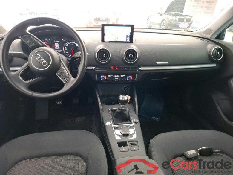 AUDI A3 Sportback 5p Berline 30 TFSI BUSINESS LINE #5