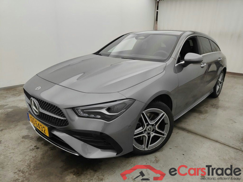 Mercedes-Benz CLA Shooting Brake CLA 250 e AMG Line 5d #1