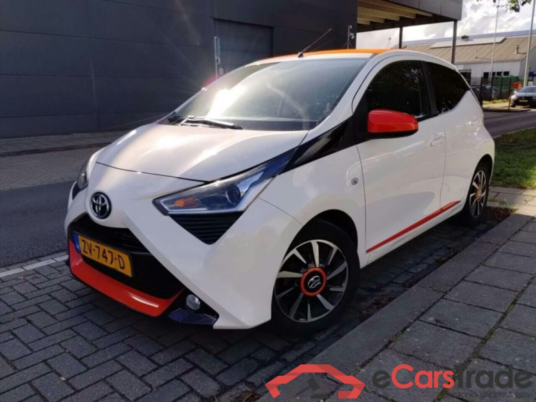 TOYOTA Aygo 1.0 VVT-i x-cite