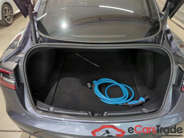 TESLA Model 3 Langstreckenbatt. Allradantrieb Dual Motor Performance 4d 377kW #6
