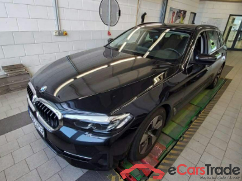 BMW 5er 520d Touring Aut. 5d 140kW #1