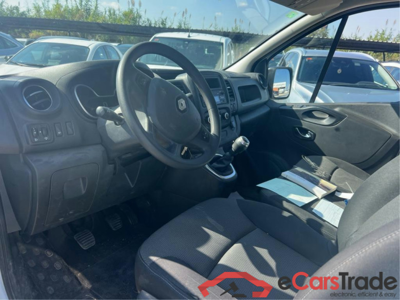 RENAULT Trafic / 2019 / 4P / furgón Furgón 27 L1H1 Energy Blue dCi 70 kW- SS #3