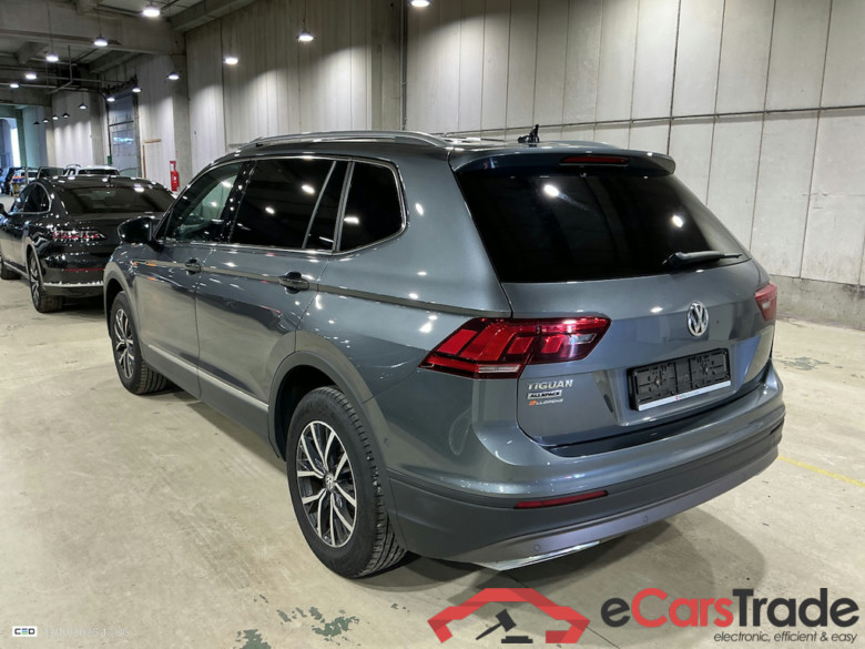 VOLKSWAGEN Tiguan 1.5 TSI COMFORTLINE #3