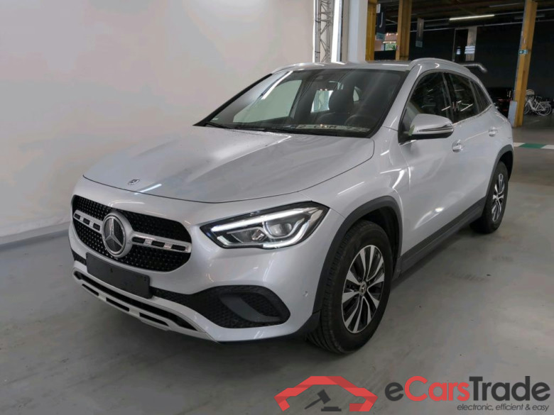 MERCEDES-BENZ GLA 2.0 GLA 200 D DCT BUSINESS LINE