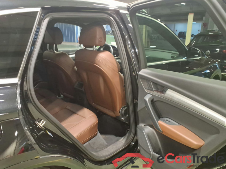 AUDI Q5 DIESEL - 2017 30 TDi Business Edition S tronic #5
