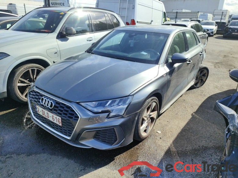 Audi A3 Sportback 1.0 30 TFSi 81kW S line 5d !! damaged car !!