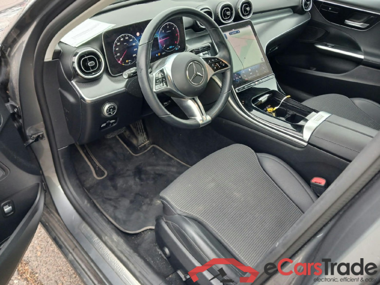 MERCEDES-BENZ Clase C / 2021 / 4P / sedán C 220 d #3