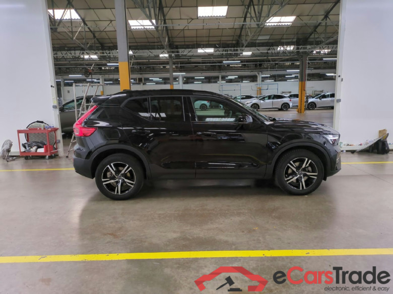 VOLVO XC40 / 2022 / 5P / SUV B4 197 DCT 7 Plus #5