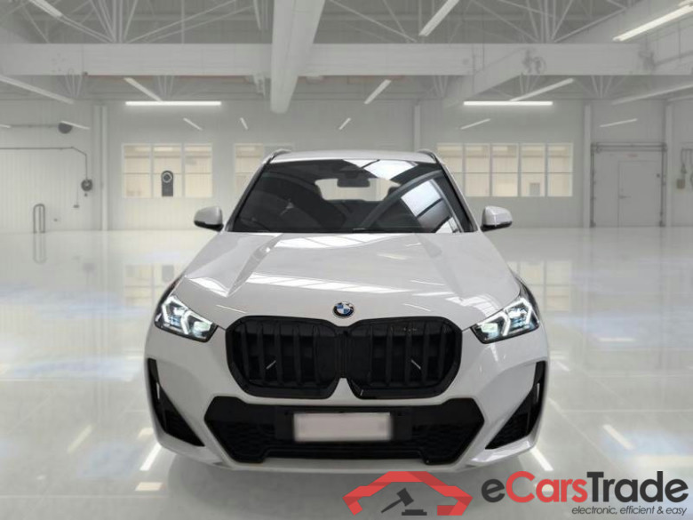 BMW X1 / 2022 / 5P / SUV XDRIVE 23D MSPORT PRO DCT #6