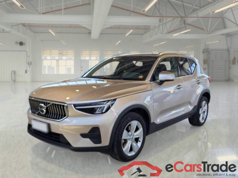 VOLVO XC40 / 2021 / 5P / SUV B3 AUTOMATICO PLUS BRIGHT #1
