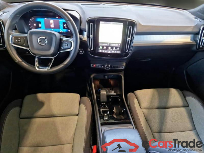 VOLVO XC40 / 2021 / 5P / SUV B3 AUTOMATICO PLUS BRIGHT #3