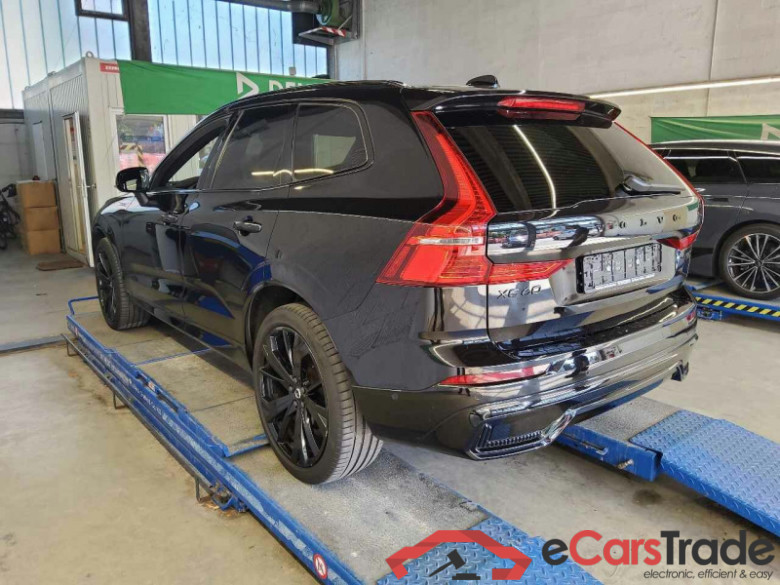 Volvo XC60 (03.2017->) DE - SUV5 B5 (Benzin) AWD EU6d, Plus Black Edition Mild-Hybrid, (Facelift) 2023 #4