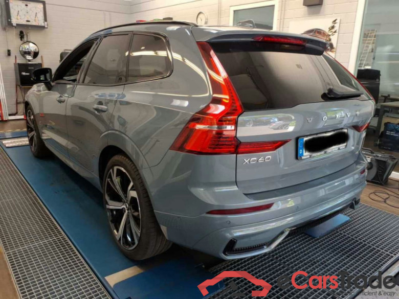 Volvo XC60 (03.2017->) DE - SUV5 B5 (Benzin) AWD EU6d, Ultimate Dark Mild-Hybrid, (Facelift) 2022 - 202 #3