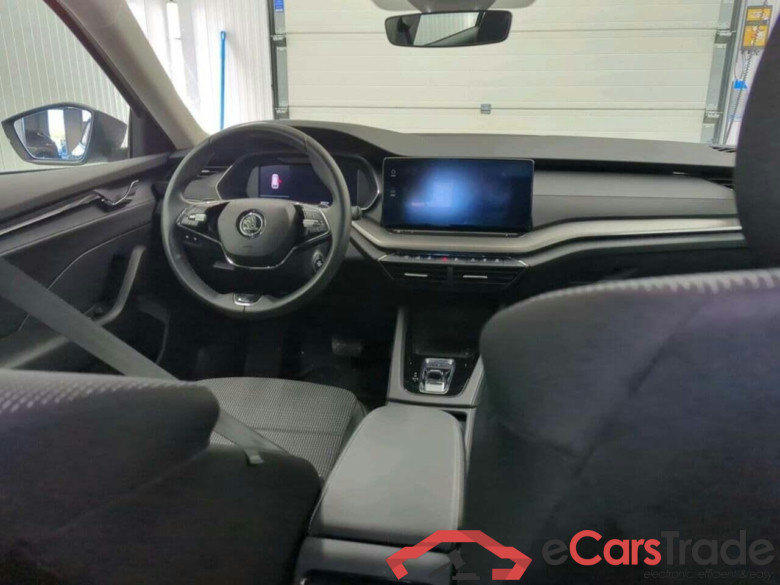 SKODA Octavia Combi 1.5 TSI Bns Edition #3