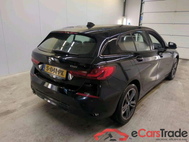 BMW 1-serie 118i Intro Ed. #2