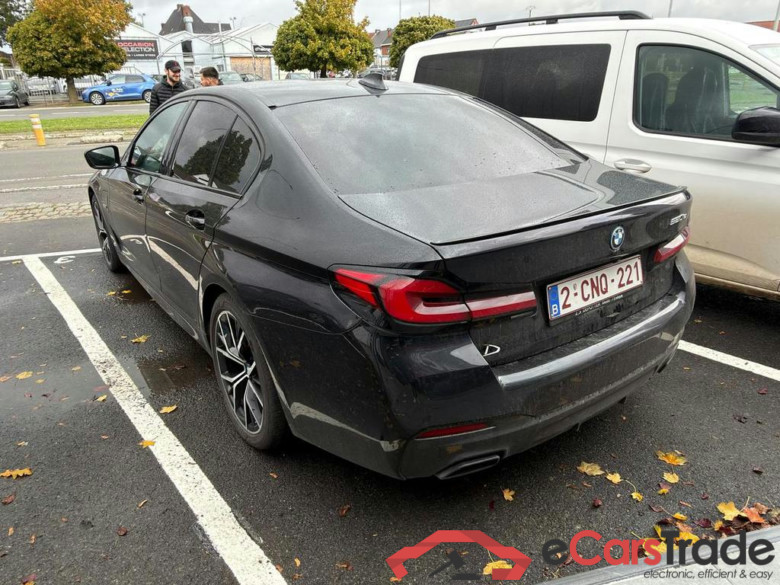 BMW 5 PHEV (G30 LCI) 520eAS #4