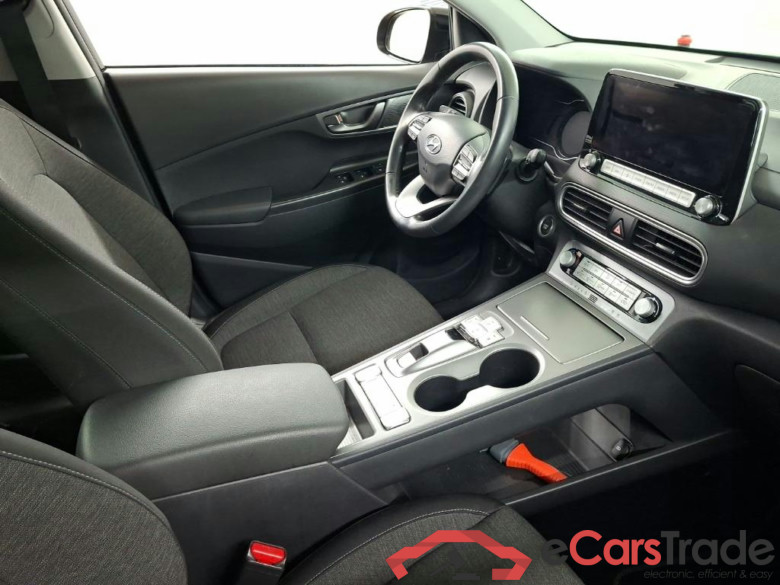 HYUNDAI Kona Comfort Smart Electric 64 kWh 5D Athlon Edition #6