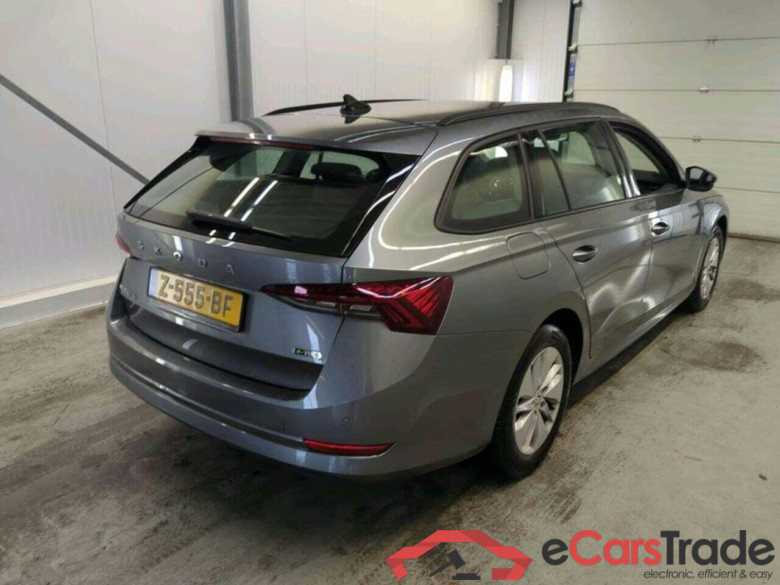 SKODA Octavia Combi 1.5 TSI Bns Edition #2