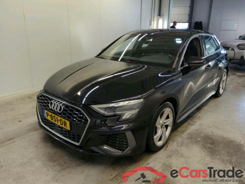 AUDI A3 Sportback 30 TFSI S edition #1