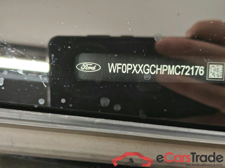 Ford Focus 1.0 EcoBo Hybrid 125pk Active Bus Wagon 5d #6