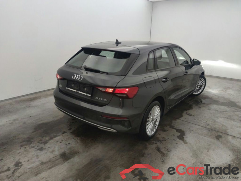 Audi A3 Sportback 1.0 30 TFSi 81kW S tronic Adv. Bus. Ed. 5d #2