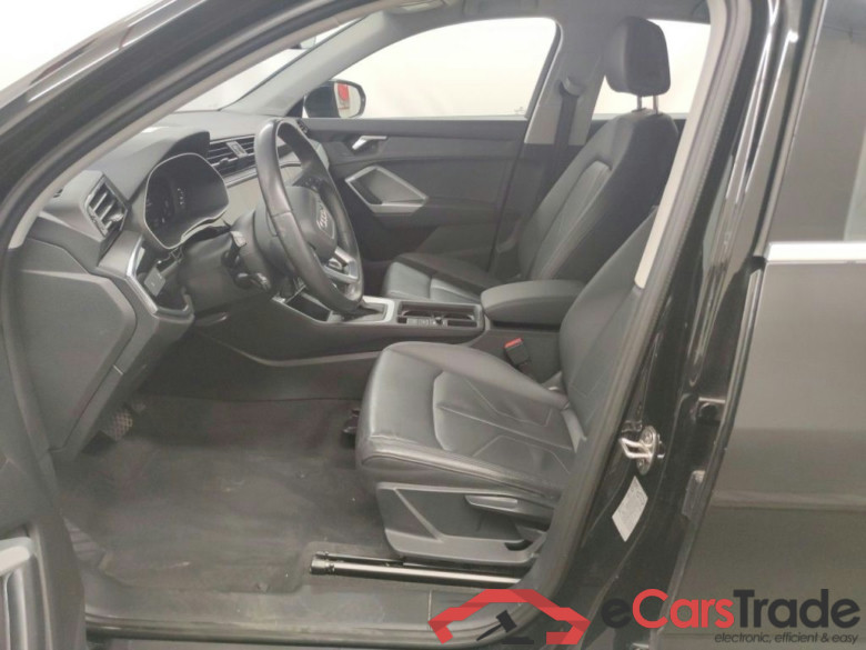 Audi Q3 Sportback 45 TFSI e S tronic 5d #3
