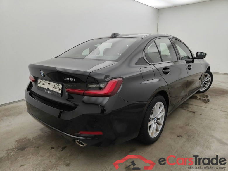BMW 3 Reeks Berline 318iA (115 kW) 4d #2