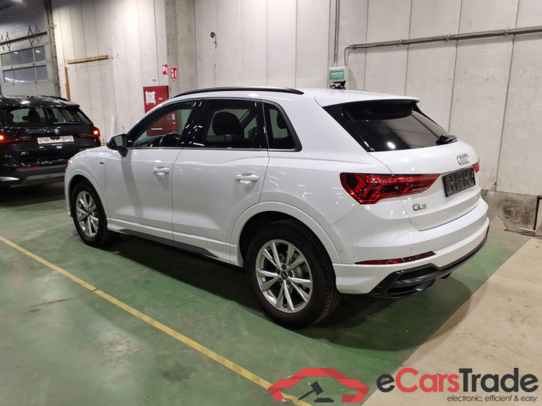 AUDI Q3 2.0 35 TDI S TRONIC S LINE BUSINESS EDIT #2