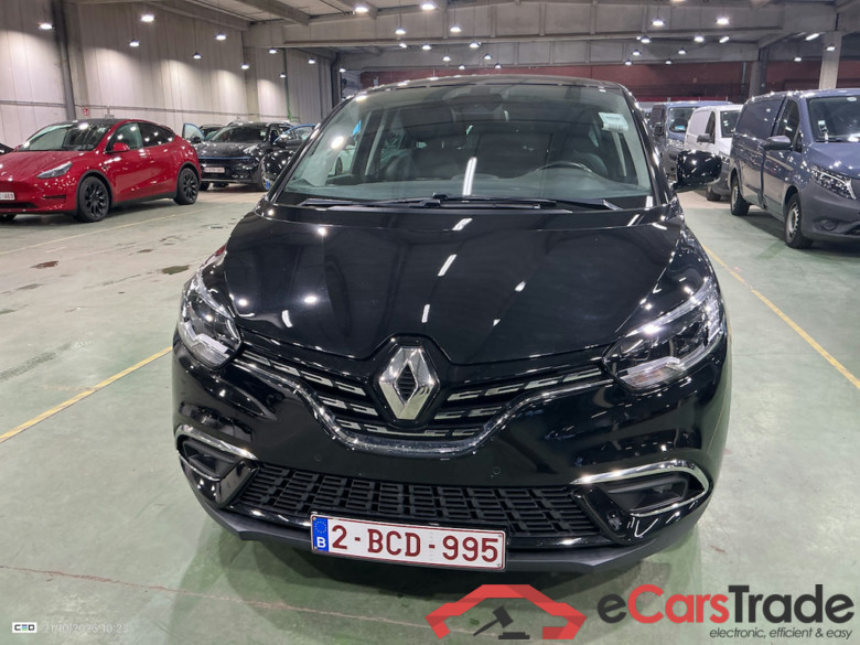 RENAULT ScUnic 1.3 TCE 140 BLACK EDITION #2