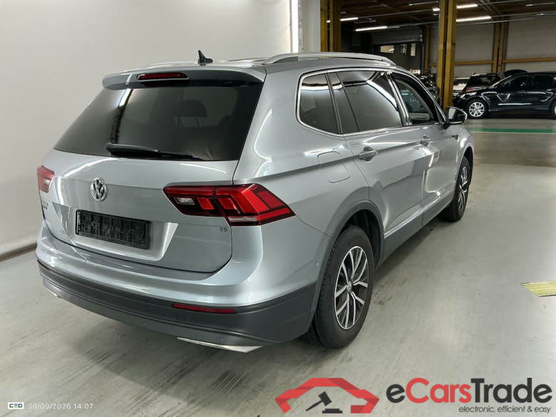 VOLKSWAGEN TIGUAN ALLSPACE DIESEL 2.0 TDi SCR Comfortline DSG (EU6.2) #4
