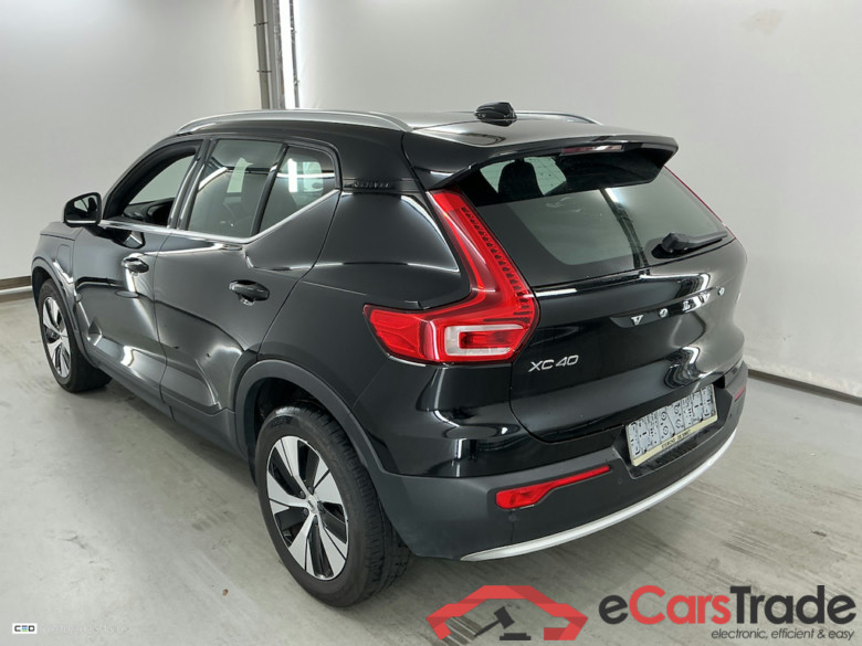 VOLVO XC40 1.5 T4 PHEV CORE DCT #3