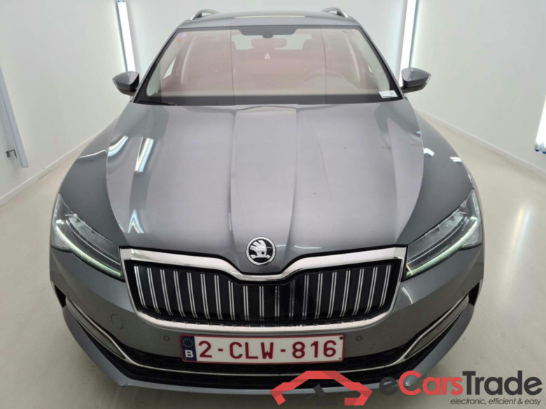 SKODA SUPERB COMBI 1.4 TSI IV CLEVER DSG #6