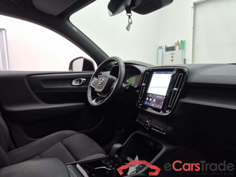 VOLVO XC40 RECHARGE CORE #3